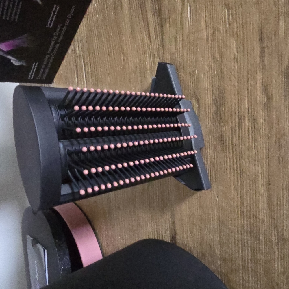 NIB Dyson Airwrap ID Multi-Styler and Dryer for Straight to Wavy Hair - Picture 6 of 13